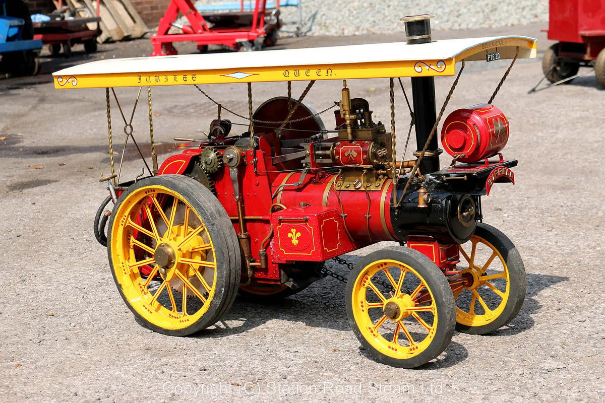 2 1/2 inch scale Showmans tractor with driving truck