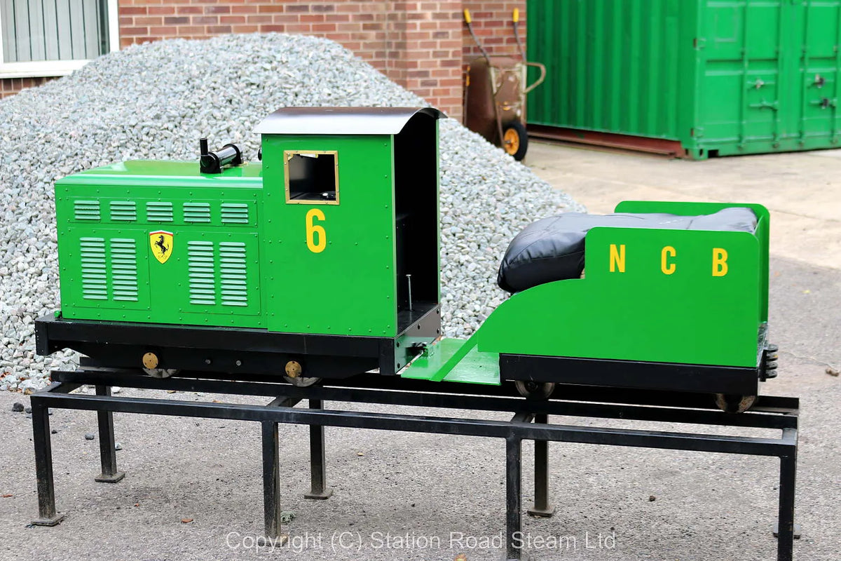 7 1/4 inch gauge petrol hydraulic 0-4-0 shunter