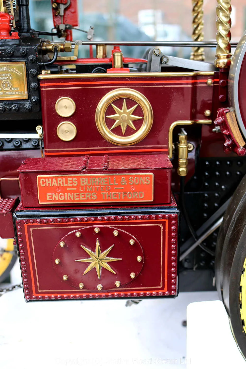 2 inch scale Burrell Gold Medal Showmans tractor
