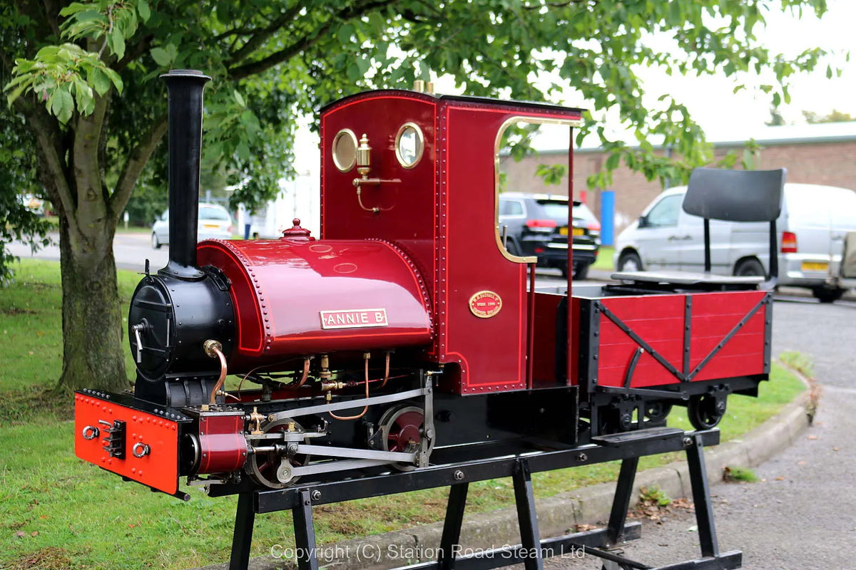 7 1/4 inch gauge Bagnall with driving truck