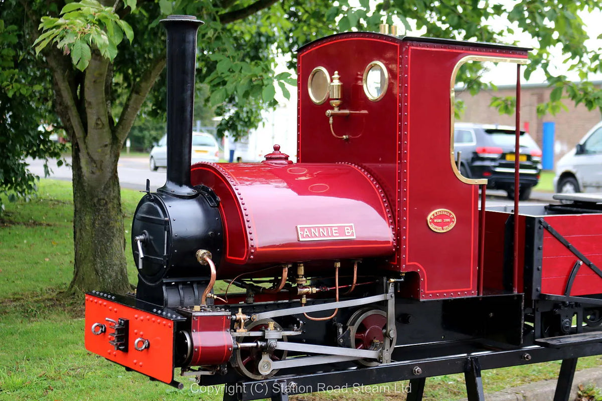 7 1/4 inch gauge Bagnall with driving truck