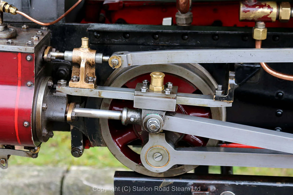 7 1/4 inch gauge Bagnall with driving truck
