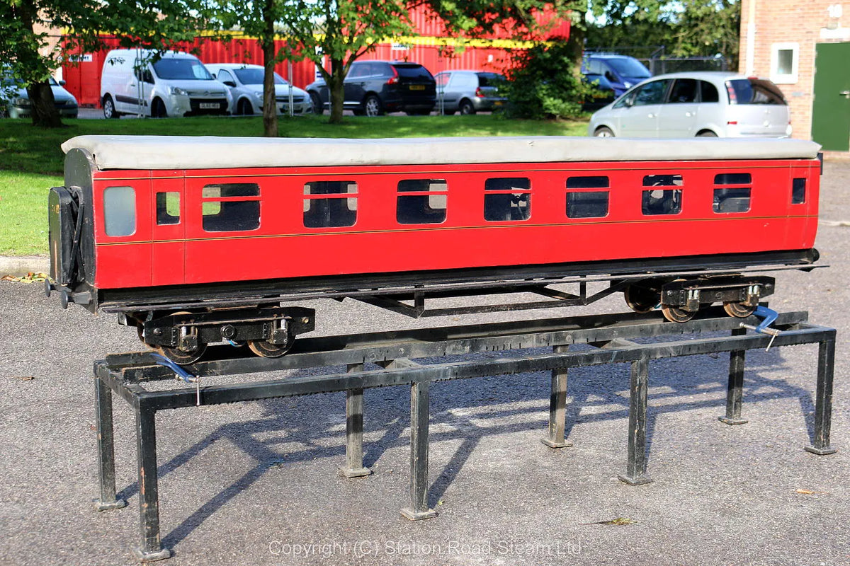 7 1/4 inch gauge air-braked bogie coach