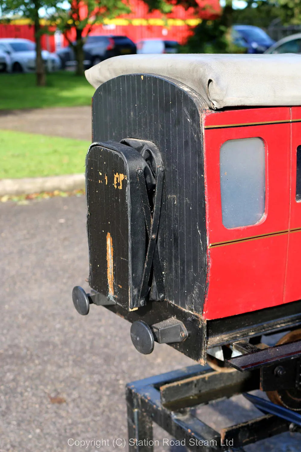 7 1/4 inch gauge air-braked bogie coach