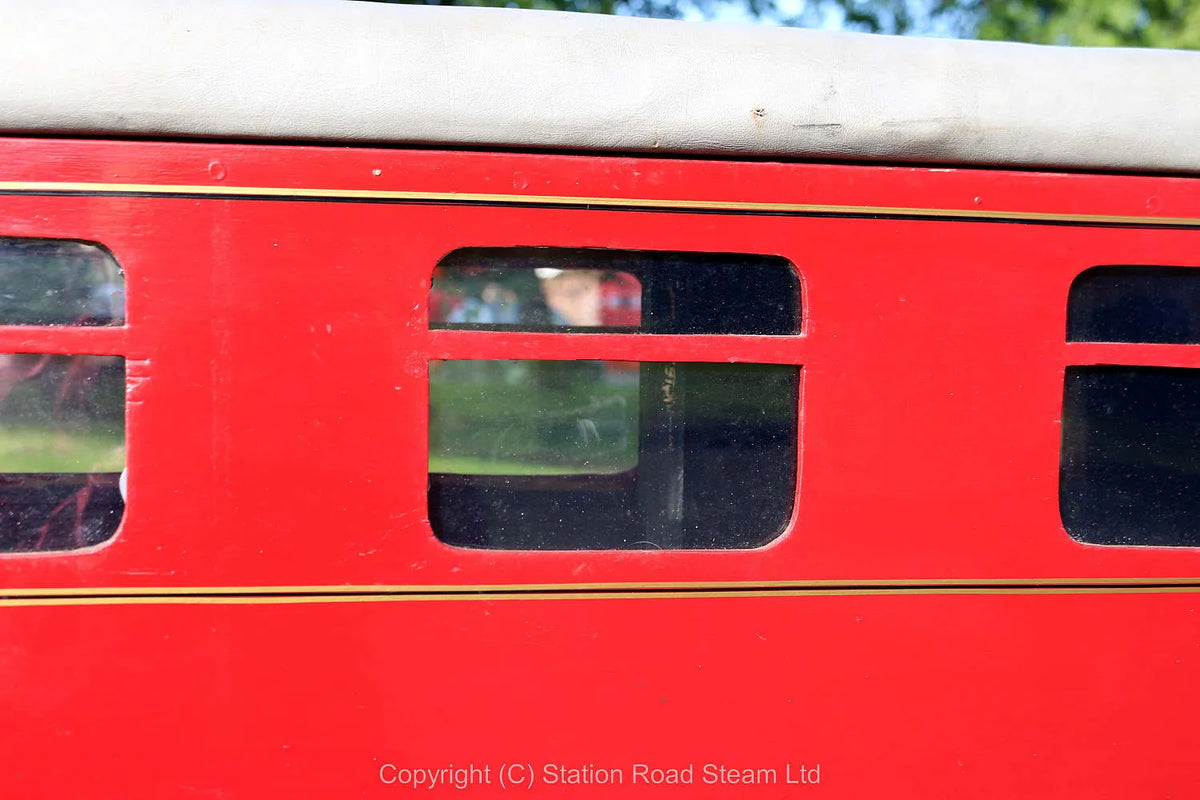 7 1/4 inch gauge air-braked bogie coach