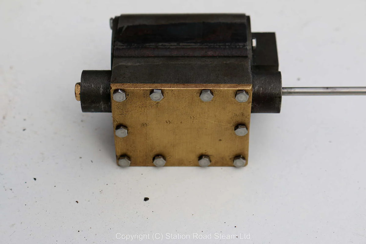 3 1/2 inch gauge LNER V4 2-6-2 chassis with tender