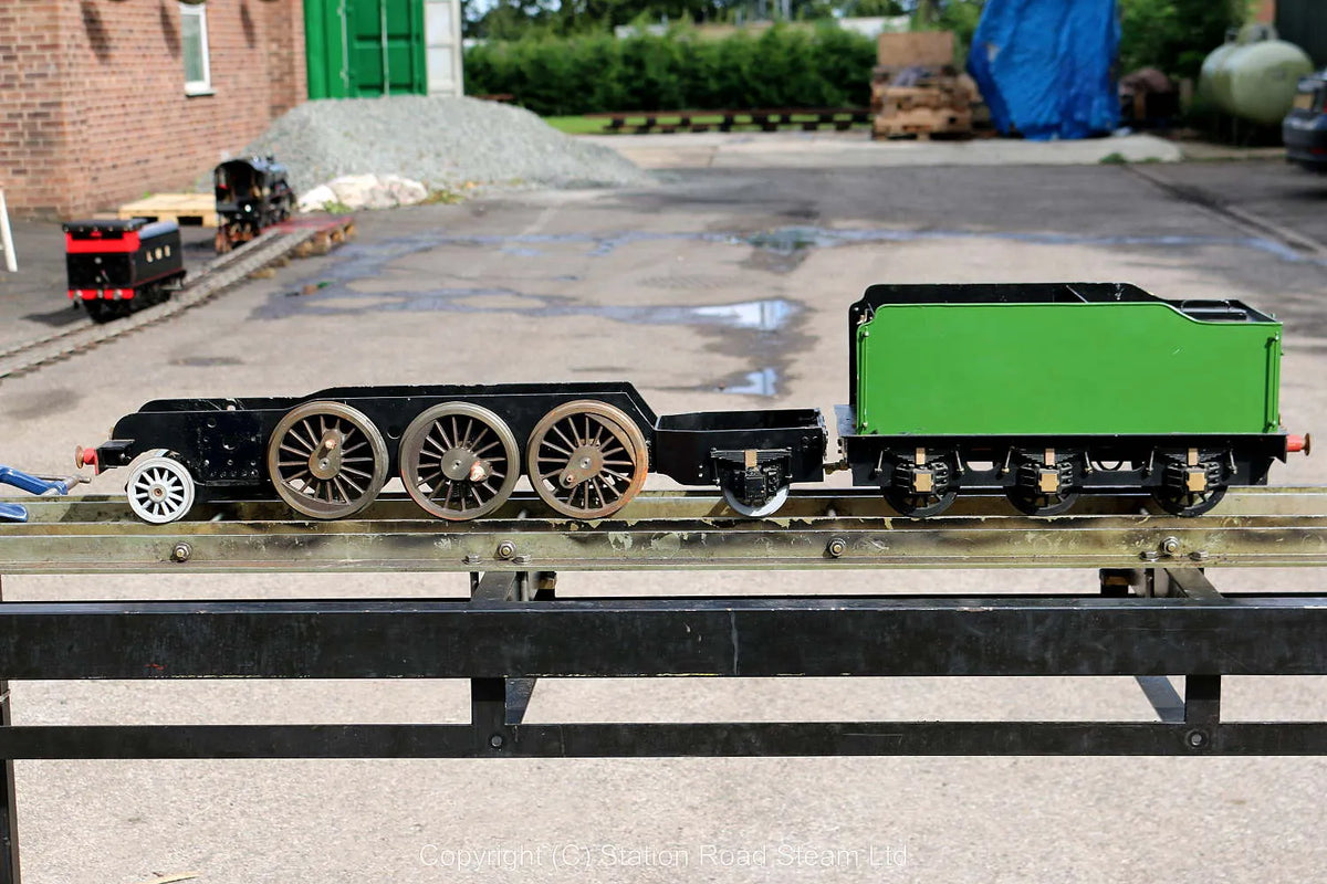 3 1/2 inch gauge LNER V4 2-6-2 chassis with tender