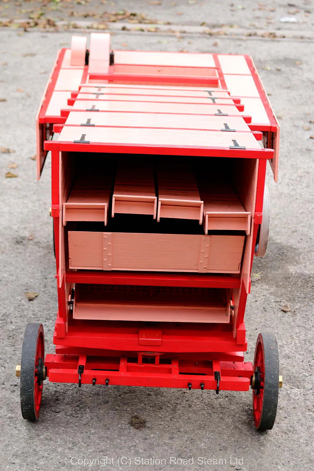 3 inch scale Garrett threshing machine