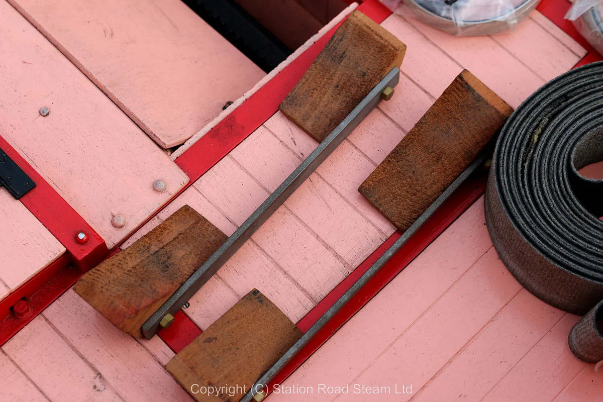 3 inch scale Garrett threshing machine