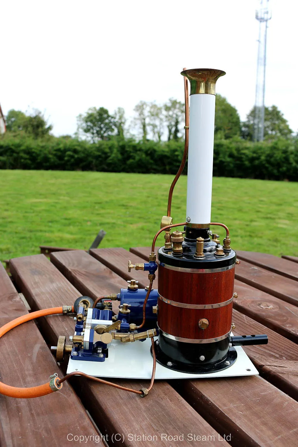Hemmens Richmond twin cylinder engine with Wharfedale boiler