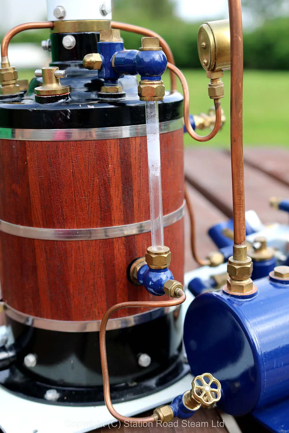 Hemmens Richmond twin cylinder engine with Wharfedale boiler