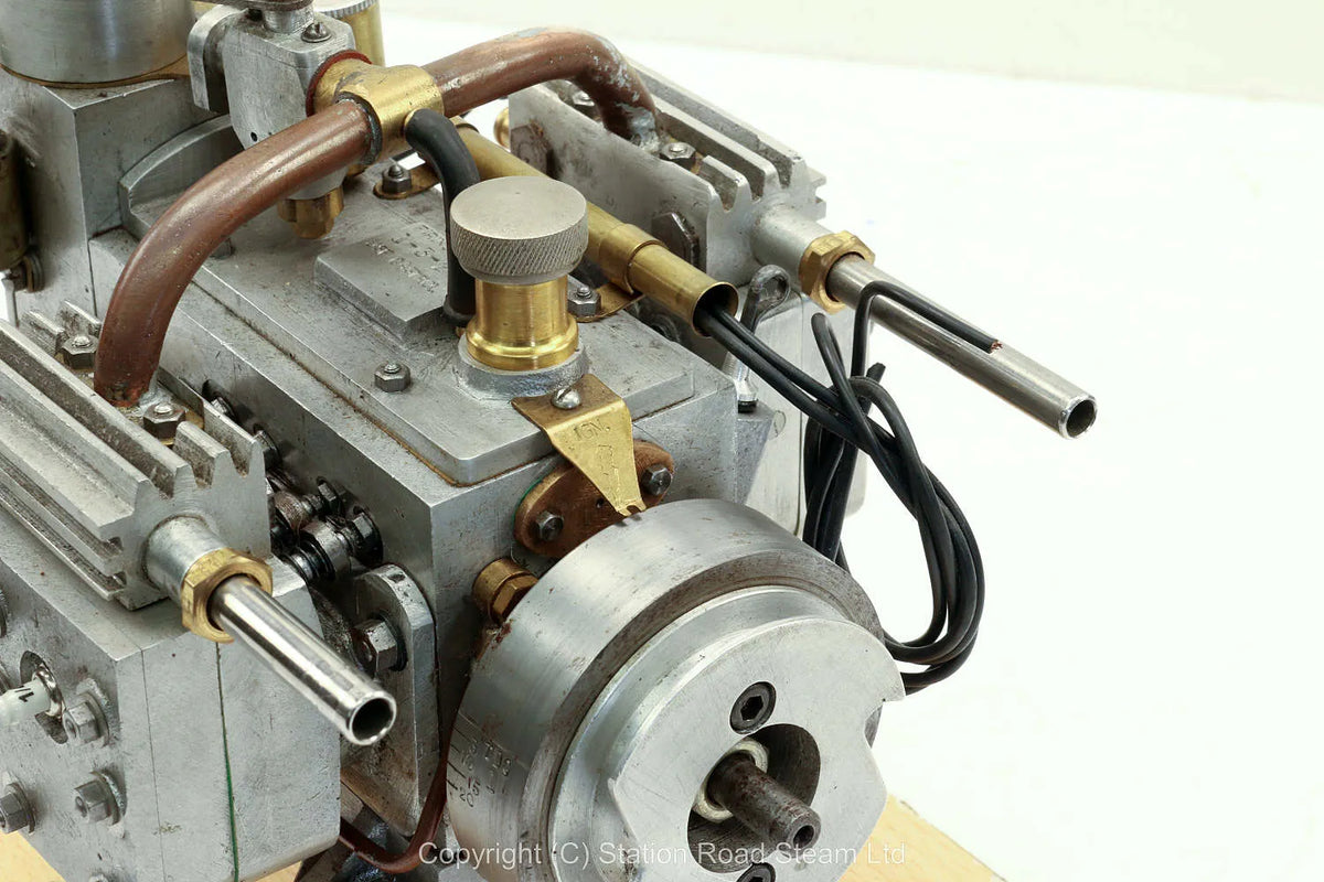 "Mastiff" flat four side valve engine