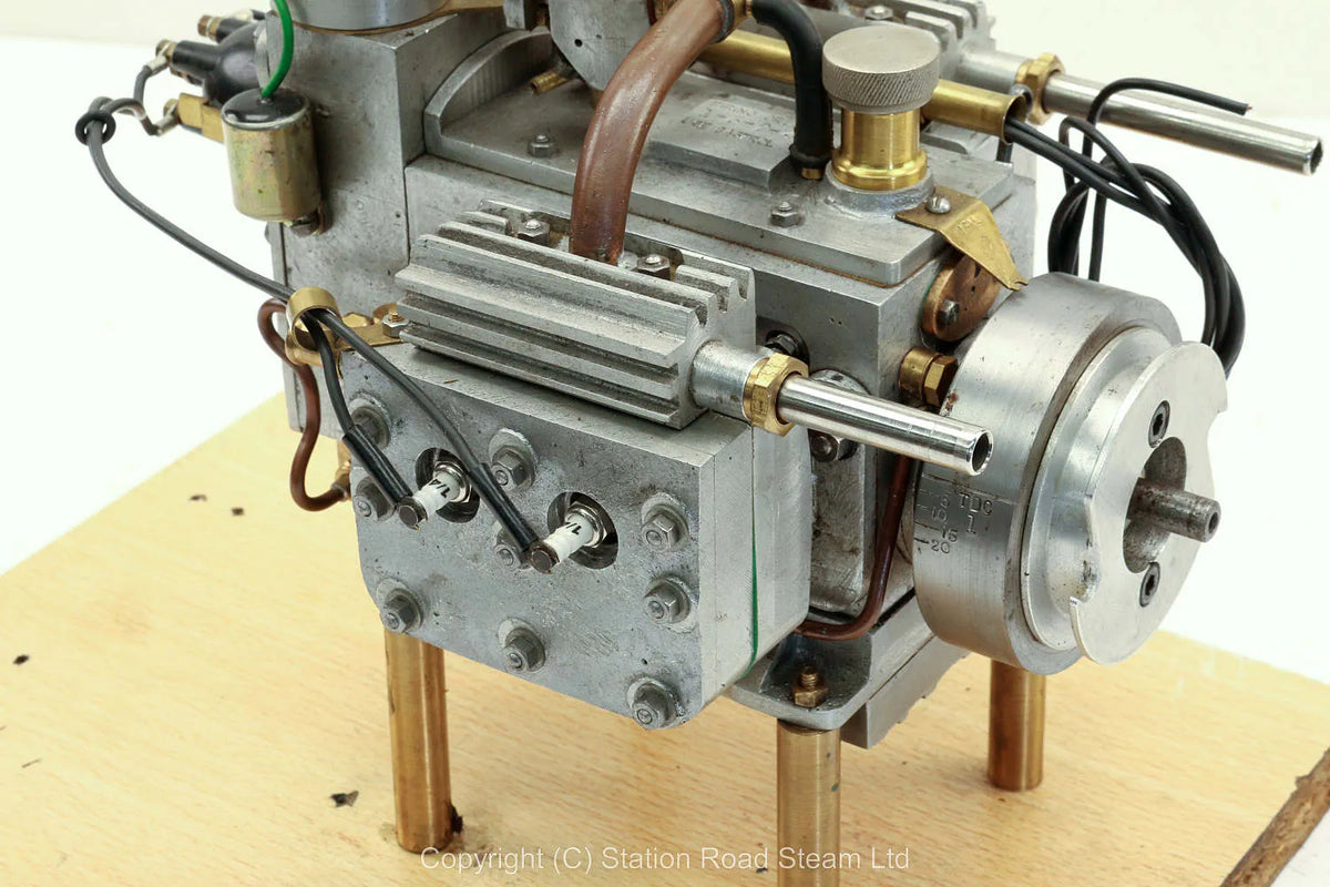 "Mastiff" flat four side valve engine