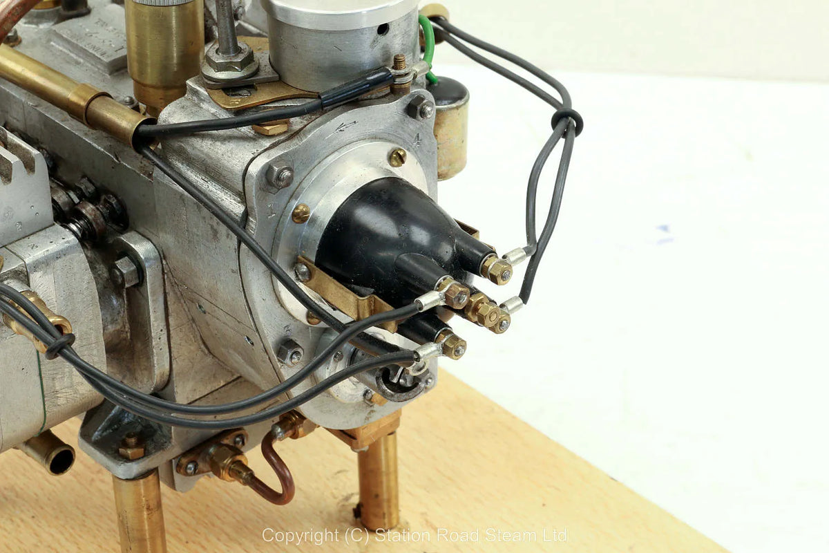 "Mastiff" flat four side valve engine