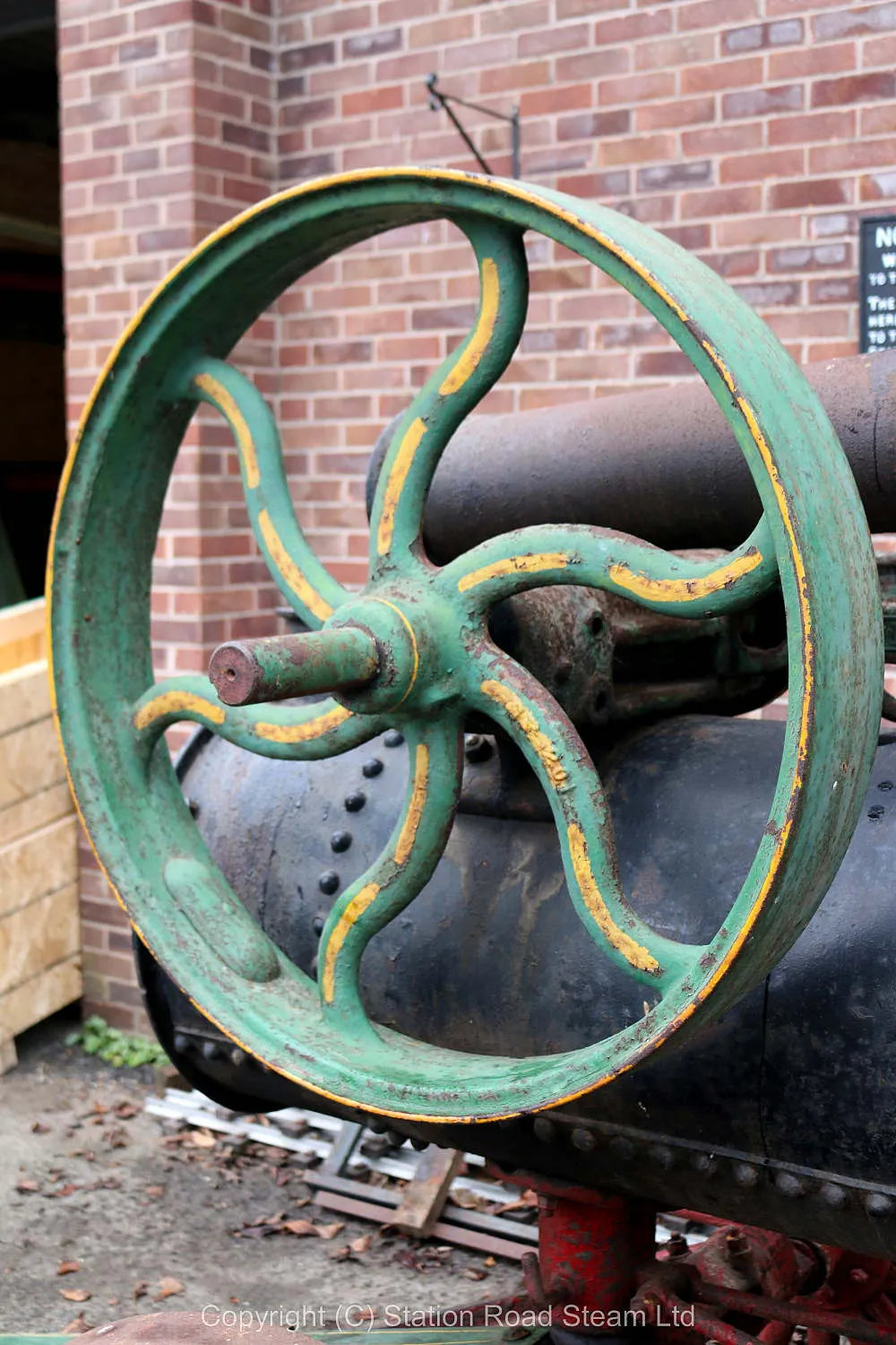Peerless portable engine