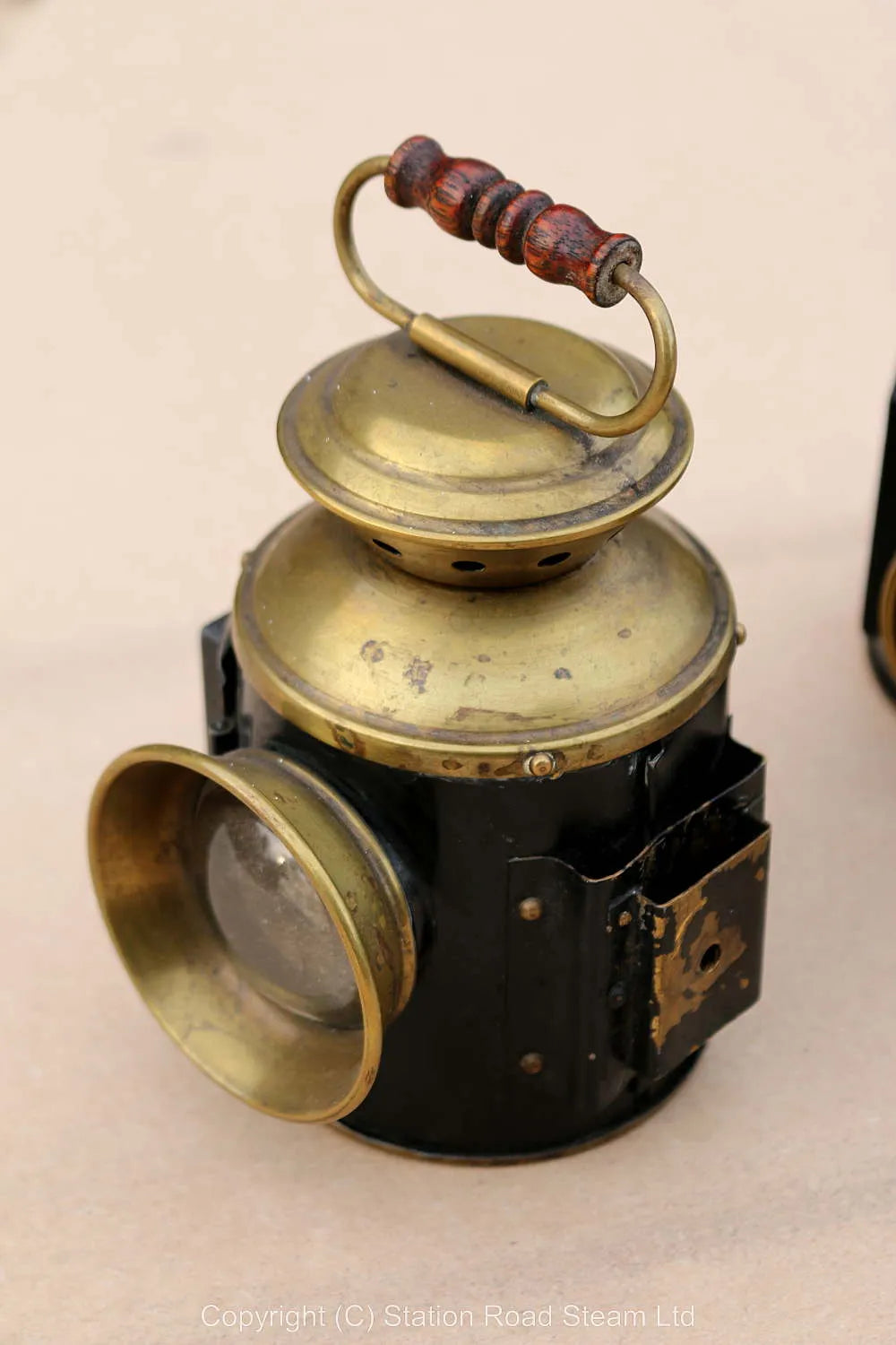 Set of three 4 inch scale traction engine lamps