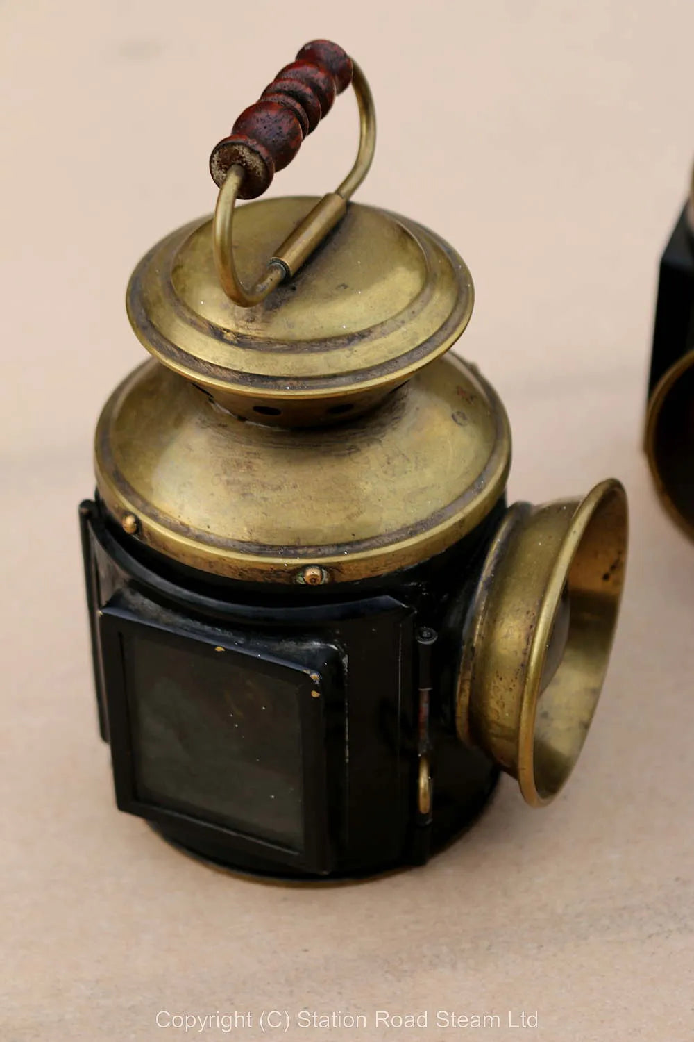 Set of three 4 inch scale traction engine lamps