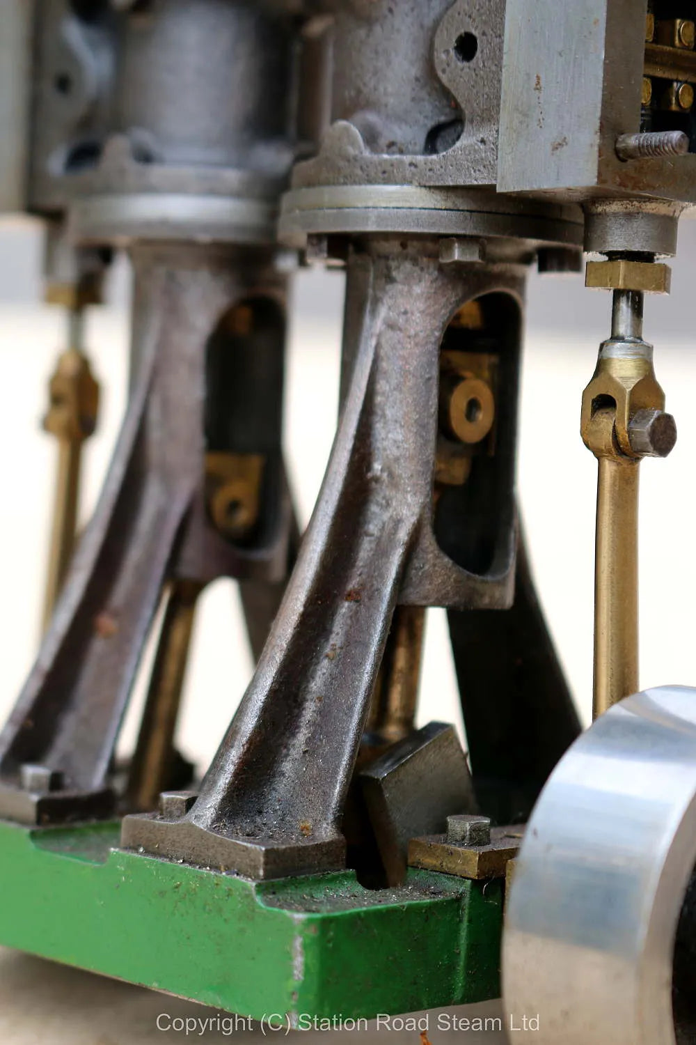 Stuart Double Ten vertical engine for restoration
