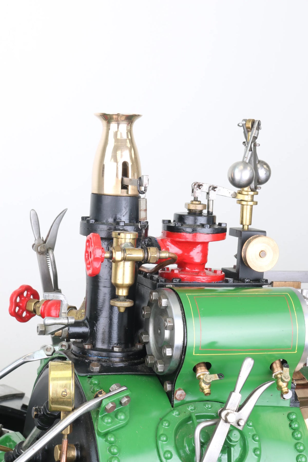 2 inch scale Kitson & Hewitson slant shaft ploughing engine