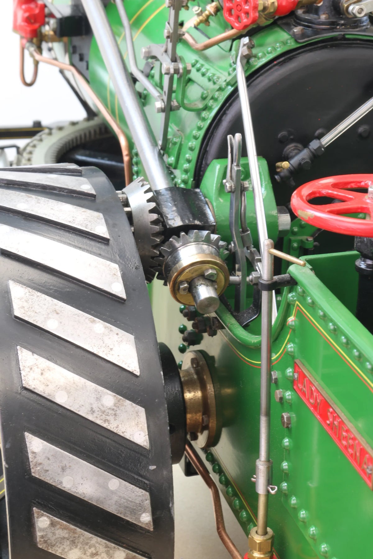 2 inch scale Kitson & Hewitson slant shaft ploughing engine