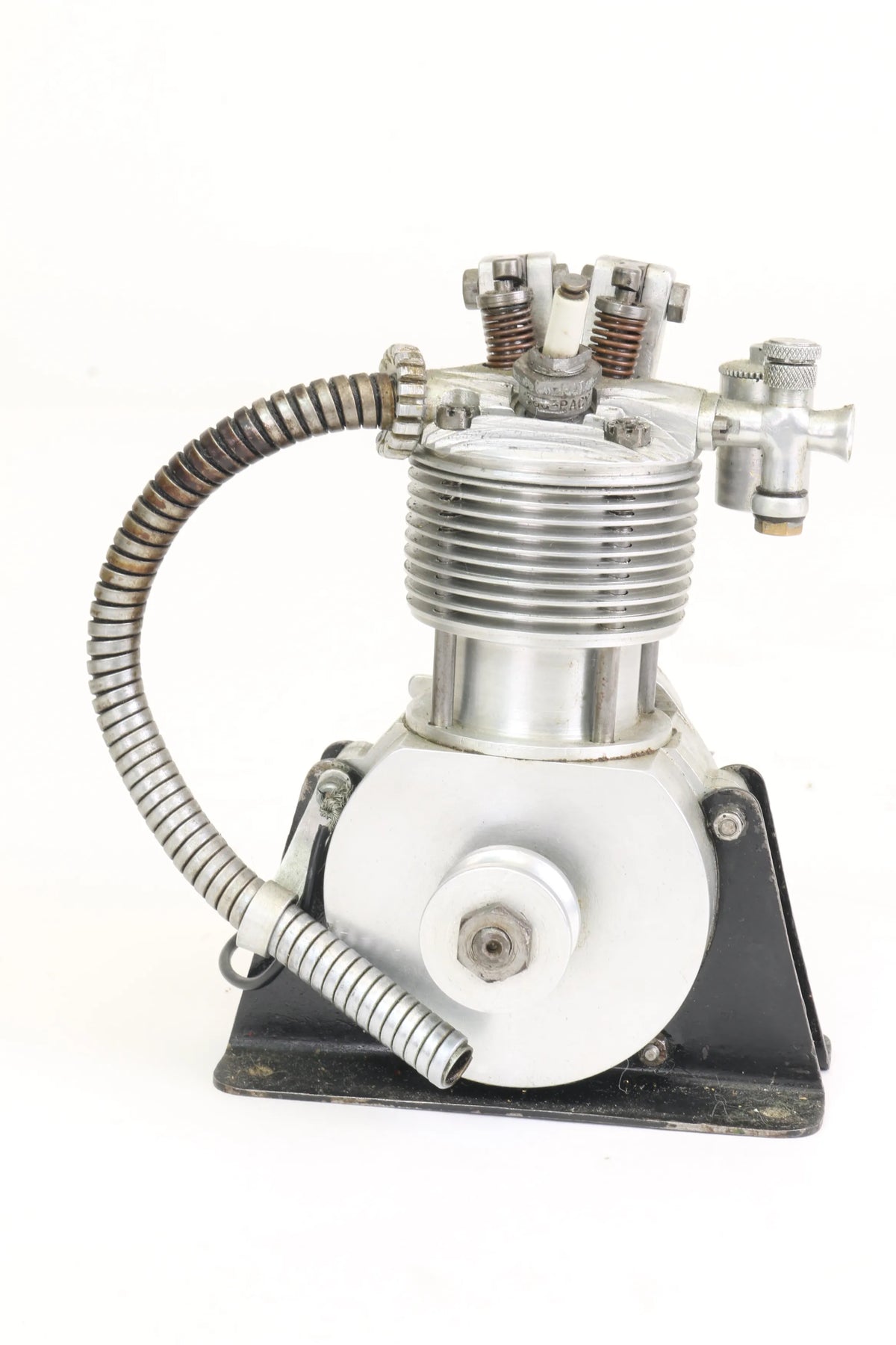 Small OHV IC engine