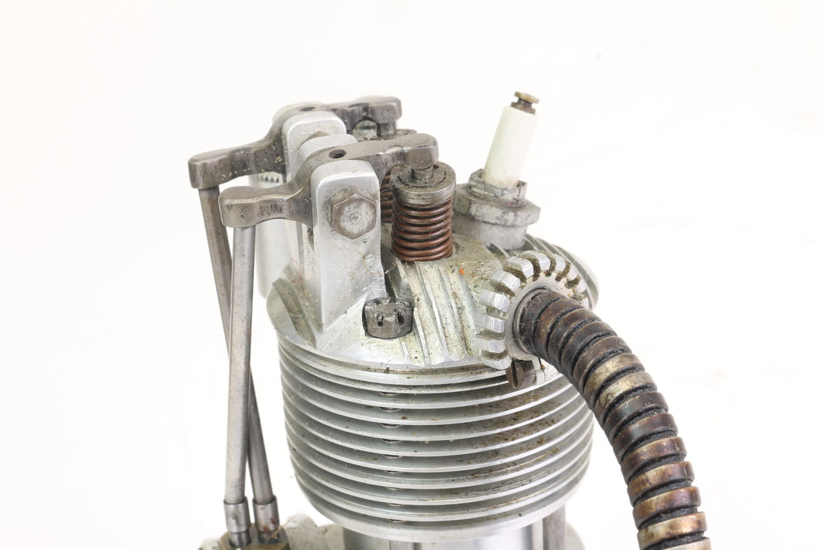 Small OHV IC engine