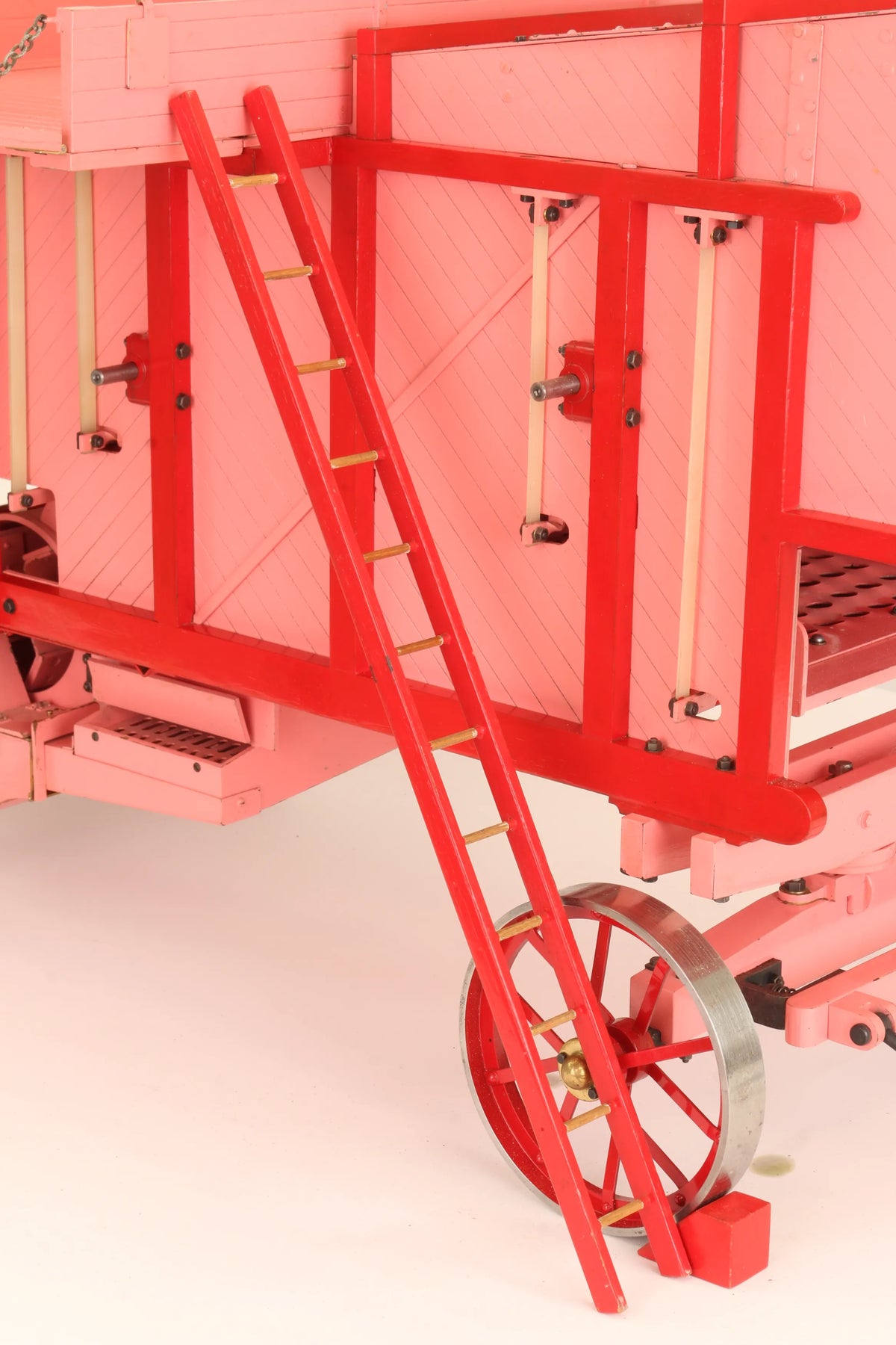 1 1/2 inch scale Ransomes threshing machine