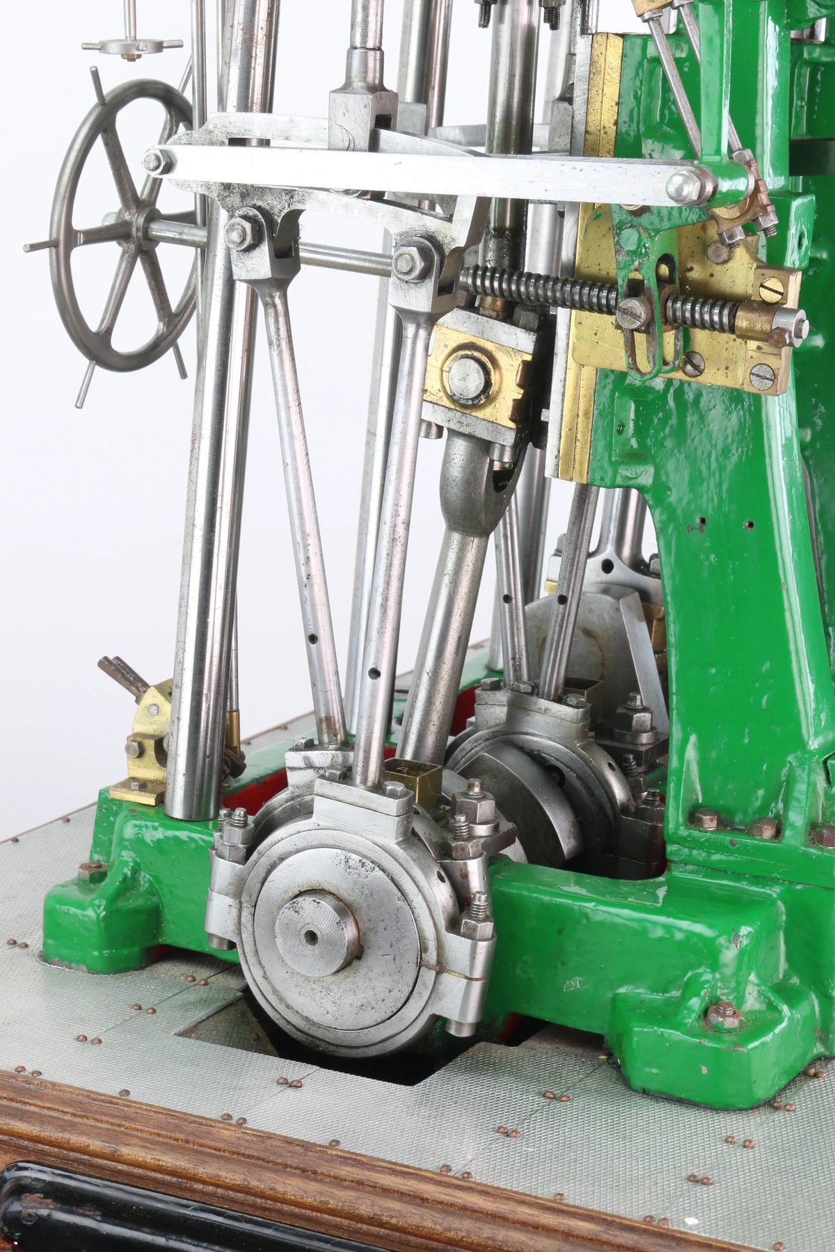 Large triple expansion engine