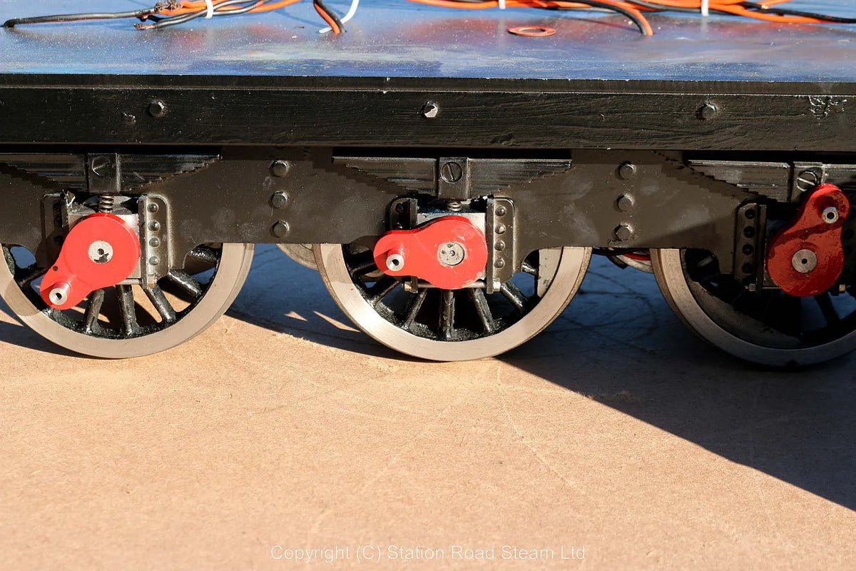 5 inch gauge "Charlatan" Class 08 battery electric