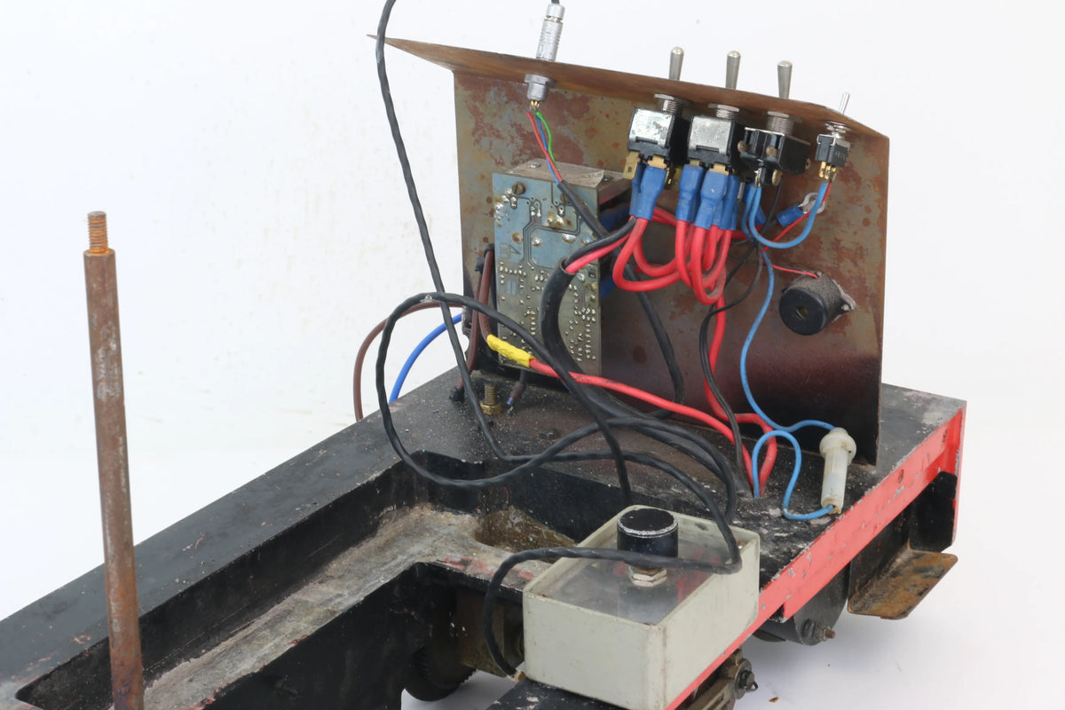 Hydraulic motorcycle lift bench