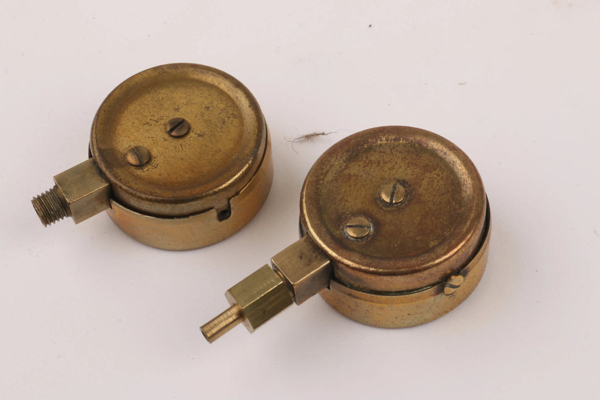 Four vintage Bassett Lowke pressure gauge