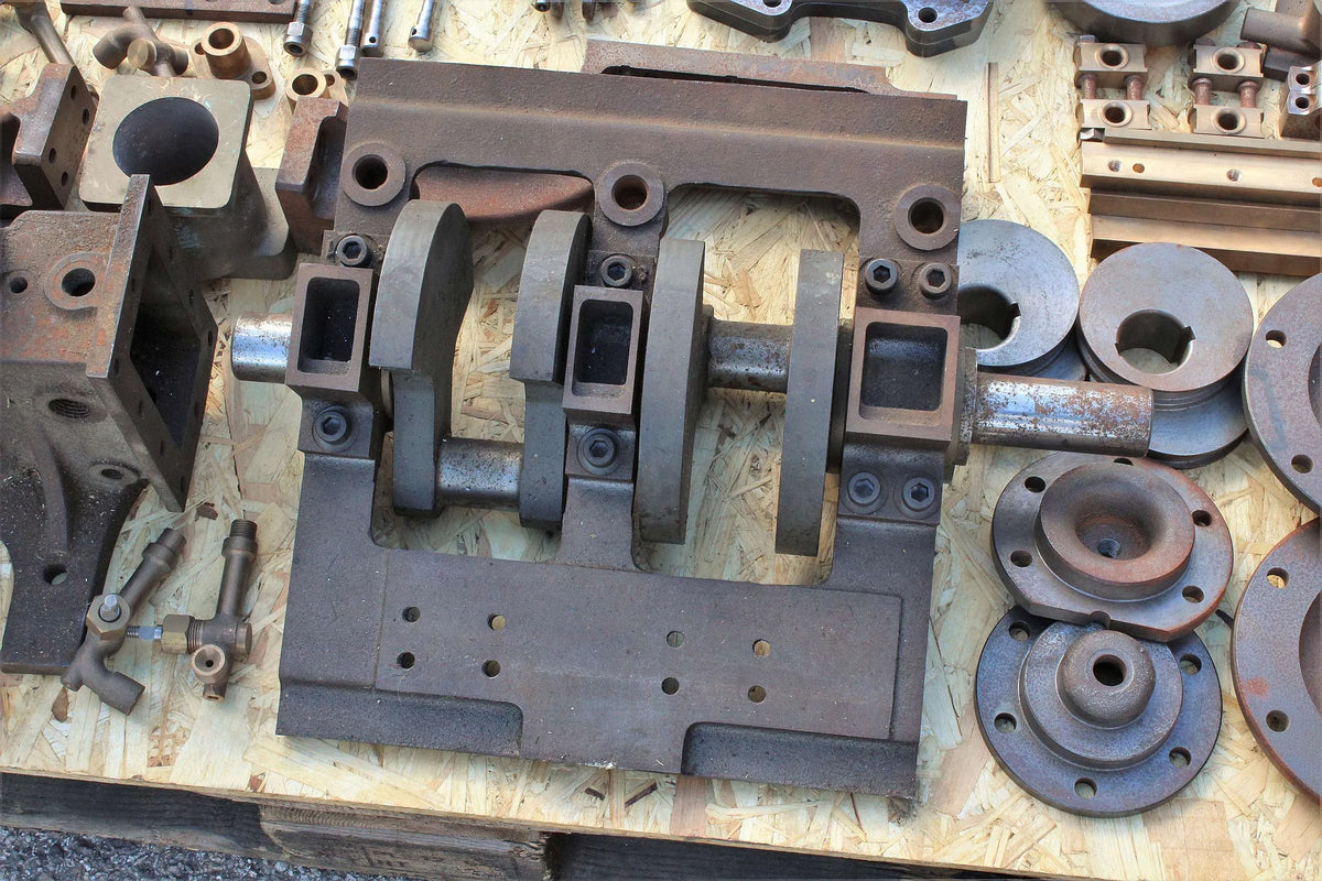 Compound launch engine - professionally machined set of parts