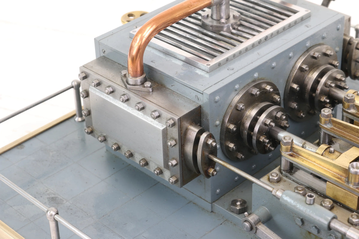 Horizontal twin mill engine with reversing gear