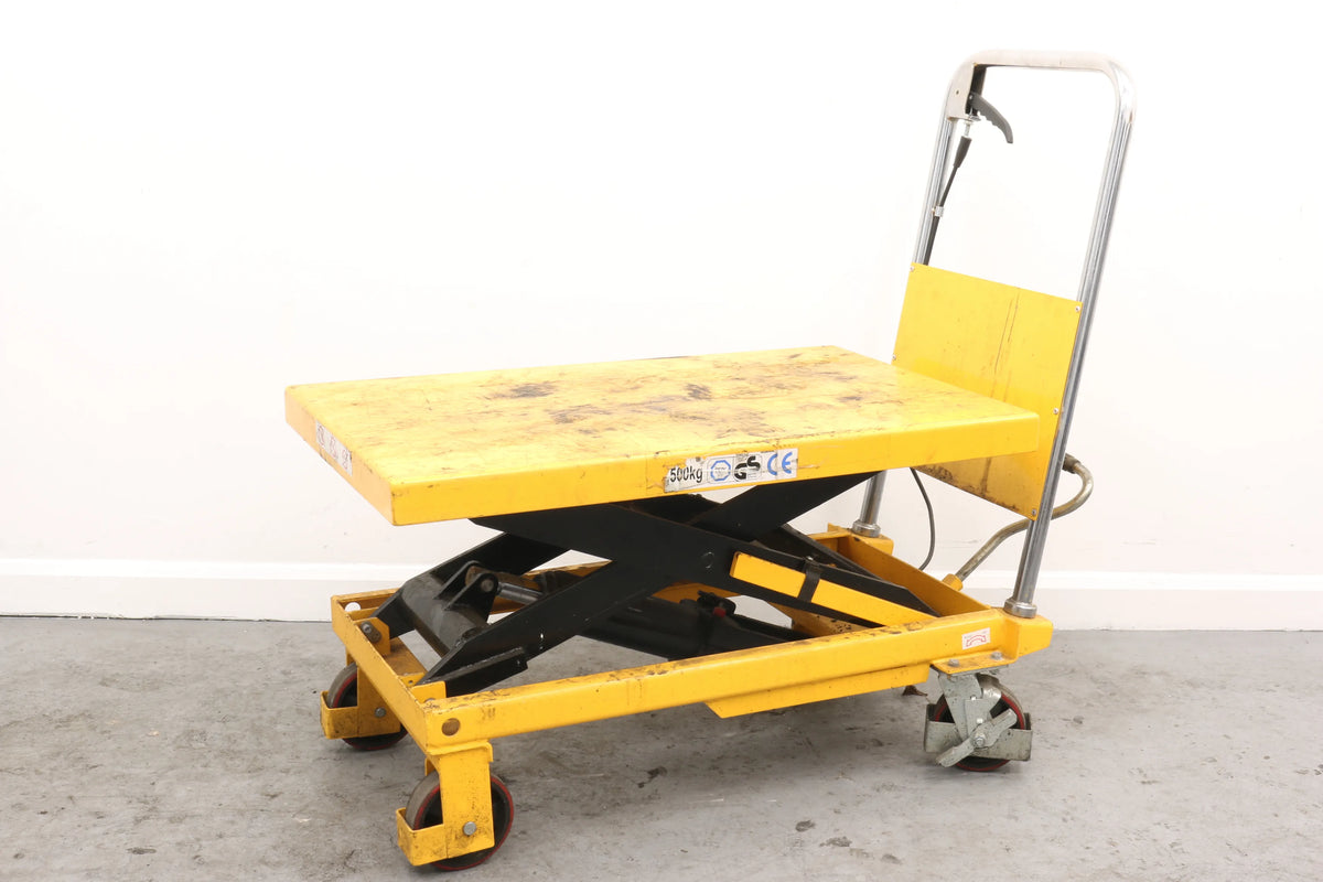 Hydraulic lift bench