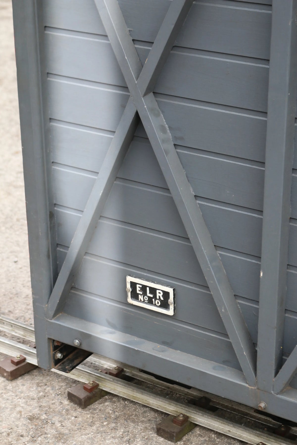 7 1/4 inch narrow gauge box wagon