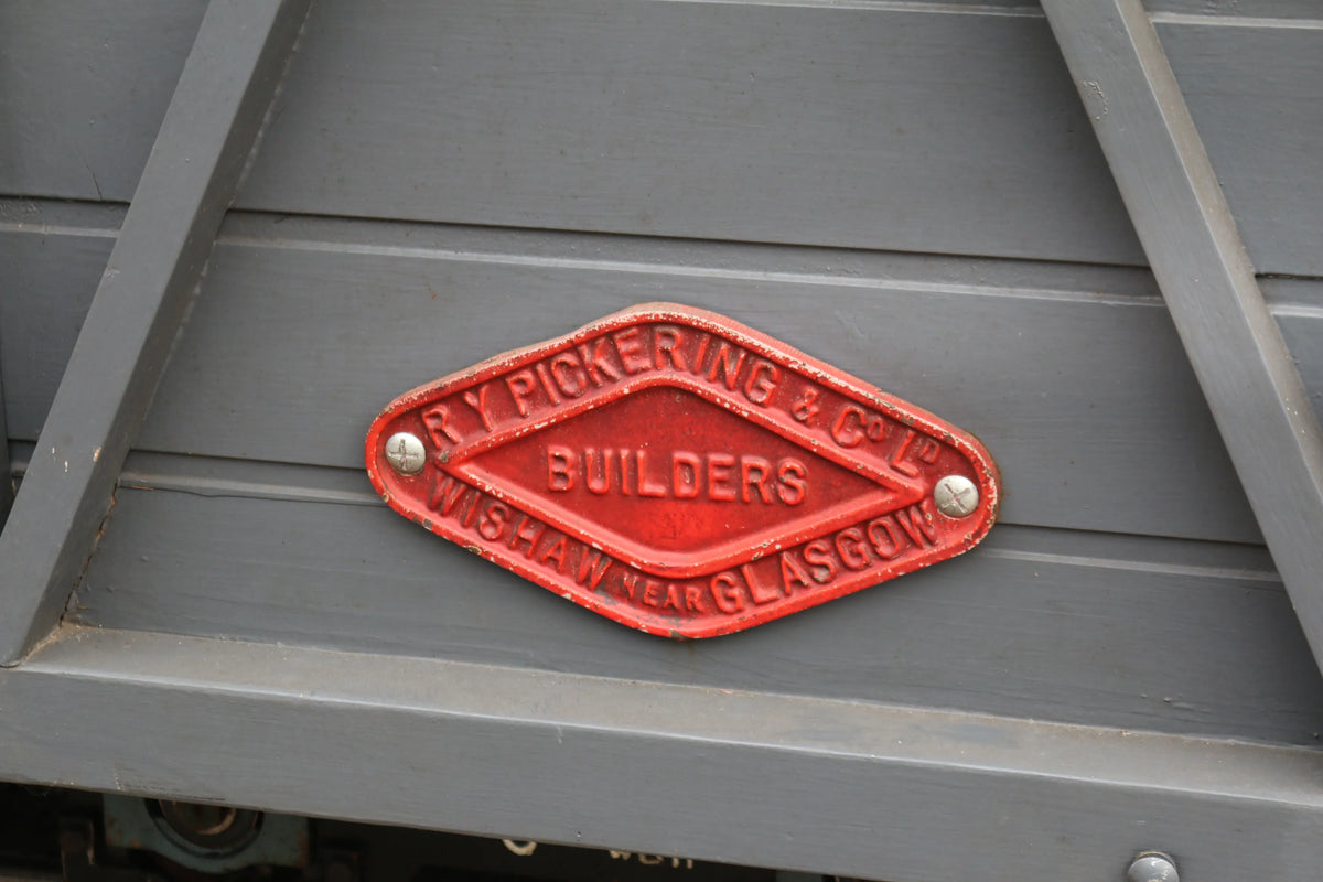 7 1/4 inch narrow gauge box wagon