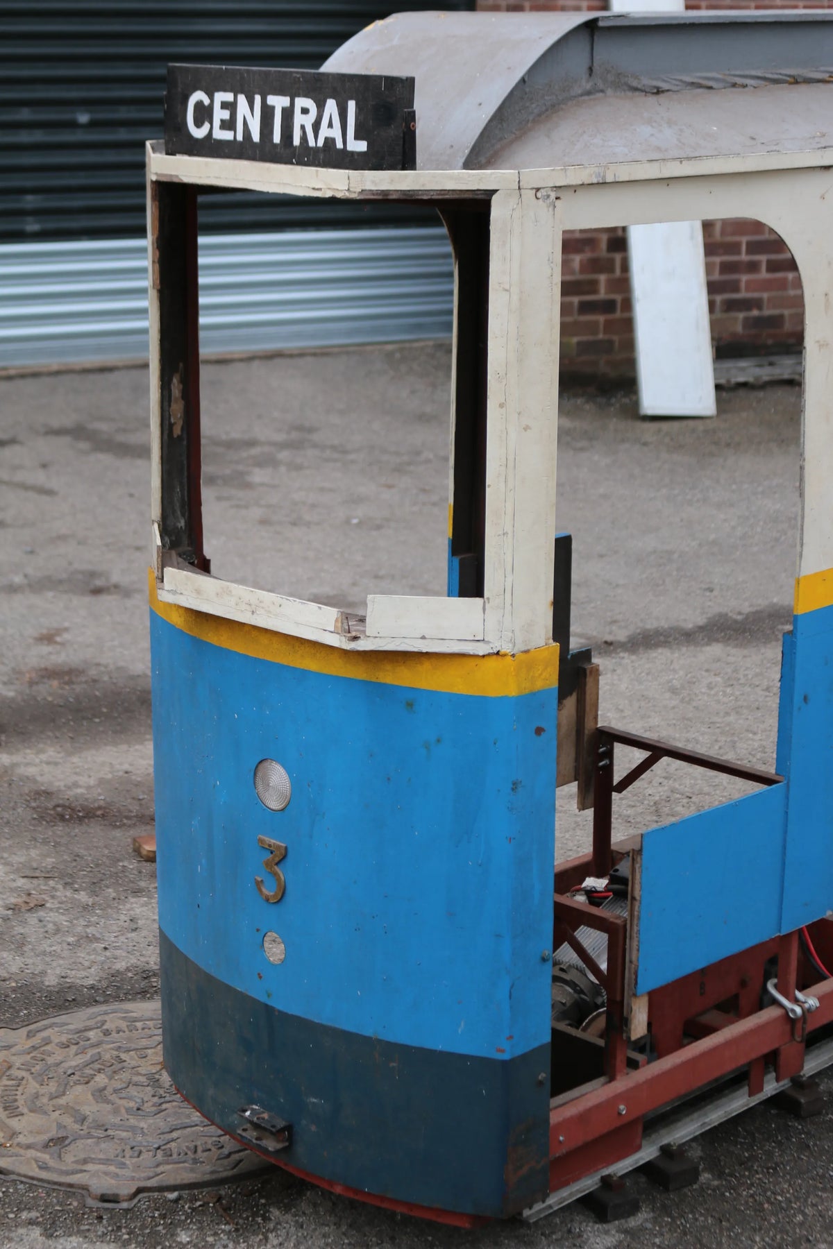 7 1/4 inch gauge battery-electric tram