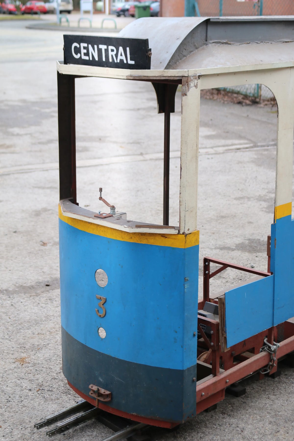 7 1/4 inch gauge battery-electric tram
