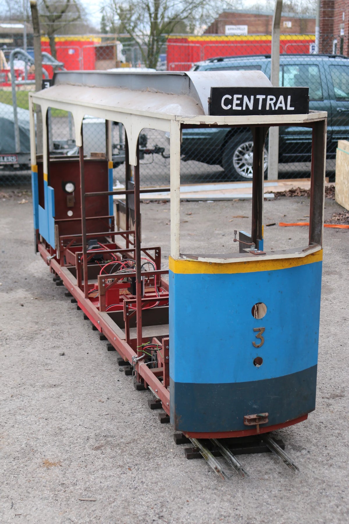 7 1/4 inch gauge battery-electric tram
