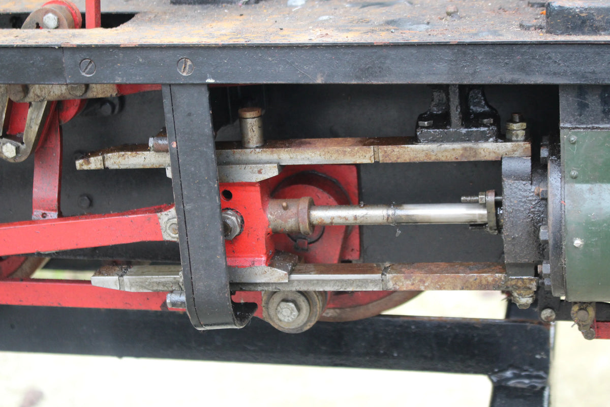 7 1/4 inch gauge Bagnall 0-6-2 + tender "Lady Phyllis"