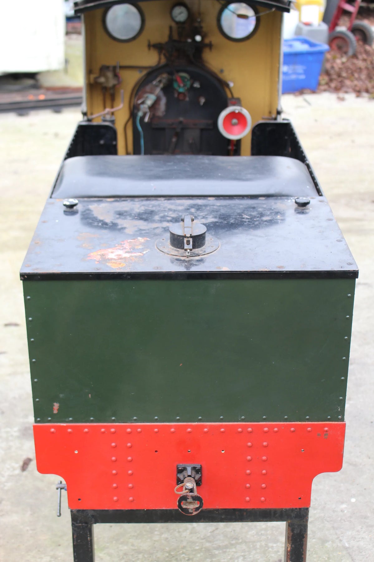 7 1/4 inch gauge Bagnall 0-6-2 + tender "Lady Phyllis"