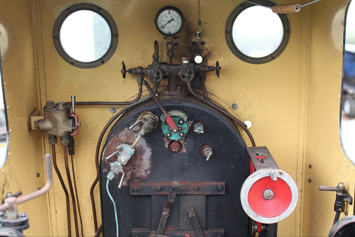 7 1/4 inch gauge Bagnall 0-6-2 + tender "Lady Phyllis"