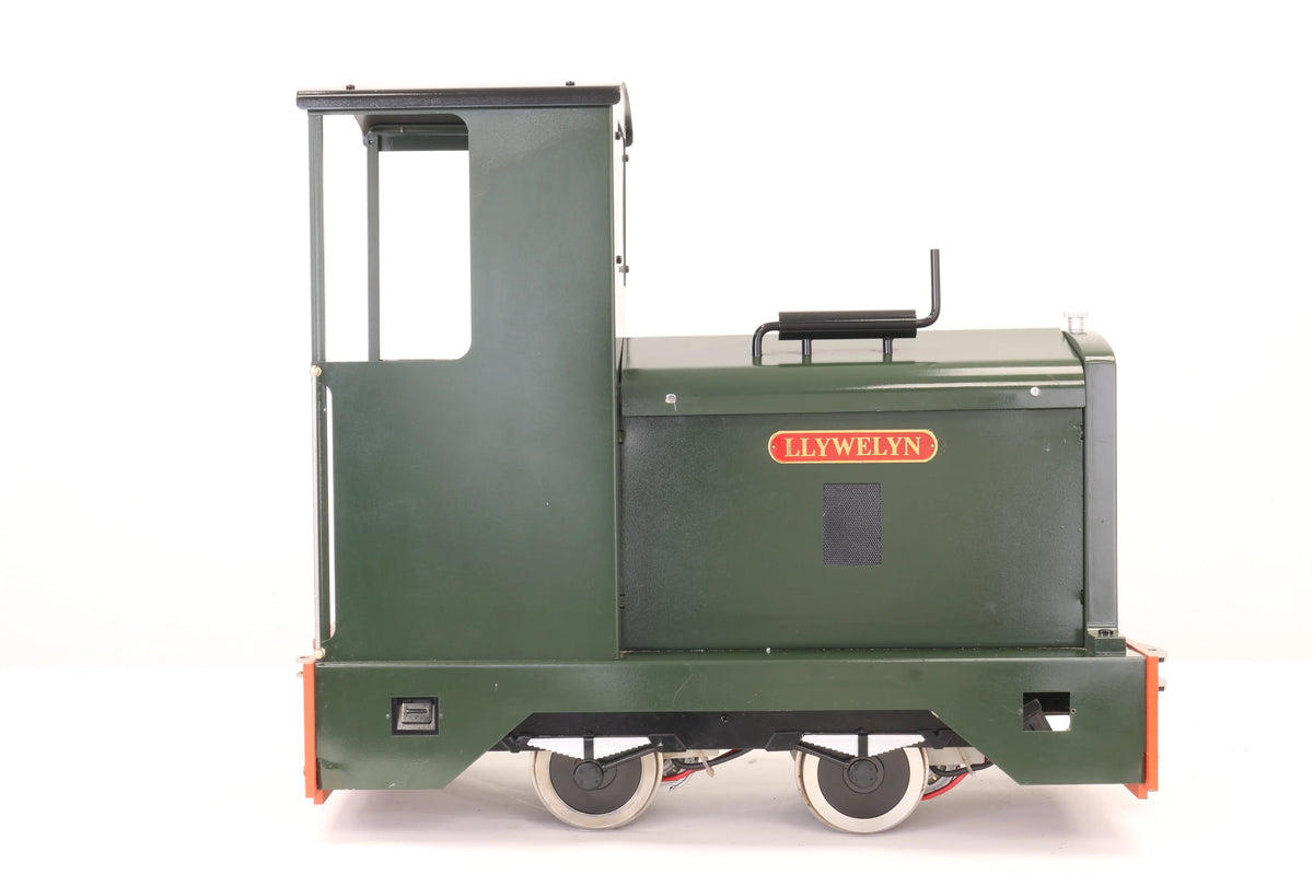 5 inch gauge Ruston battery-electric shunter
