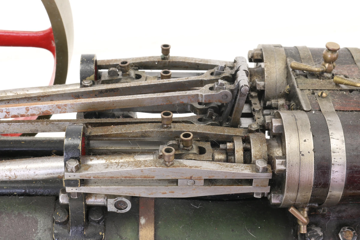 Twin cylinder portable engine
