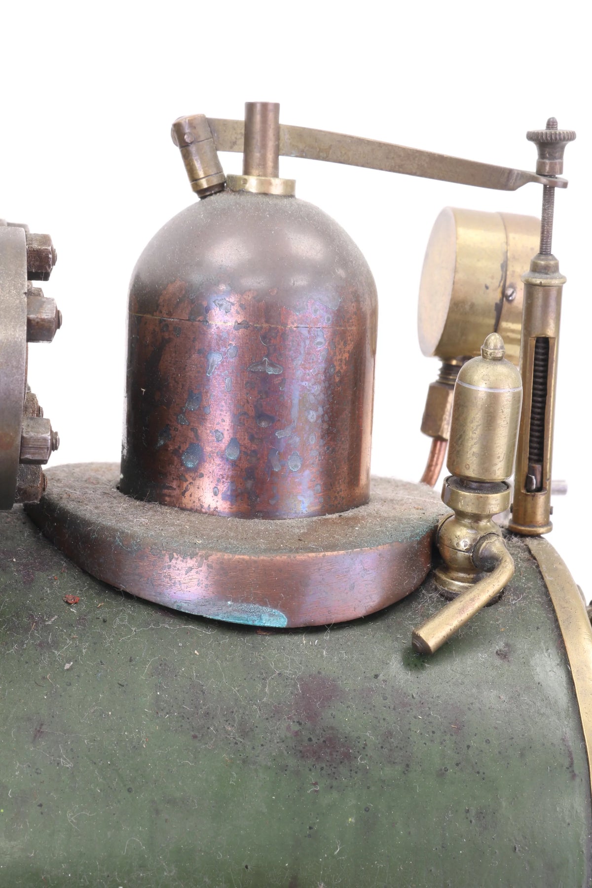 Twin cylinder portable engine