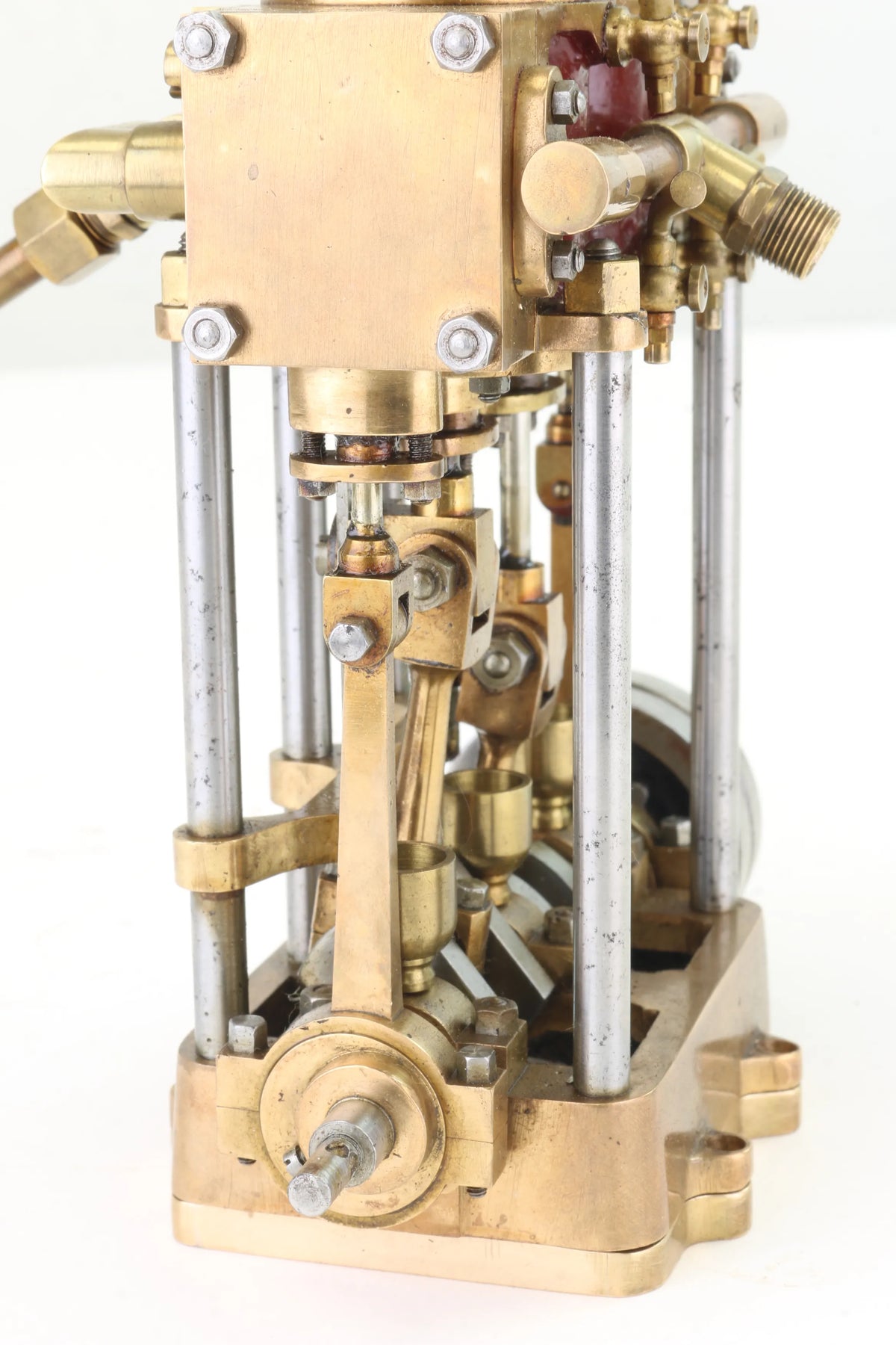 Twin cylinder launch engine