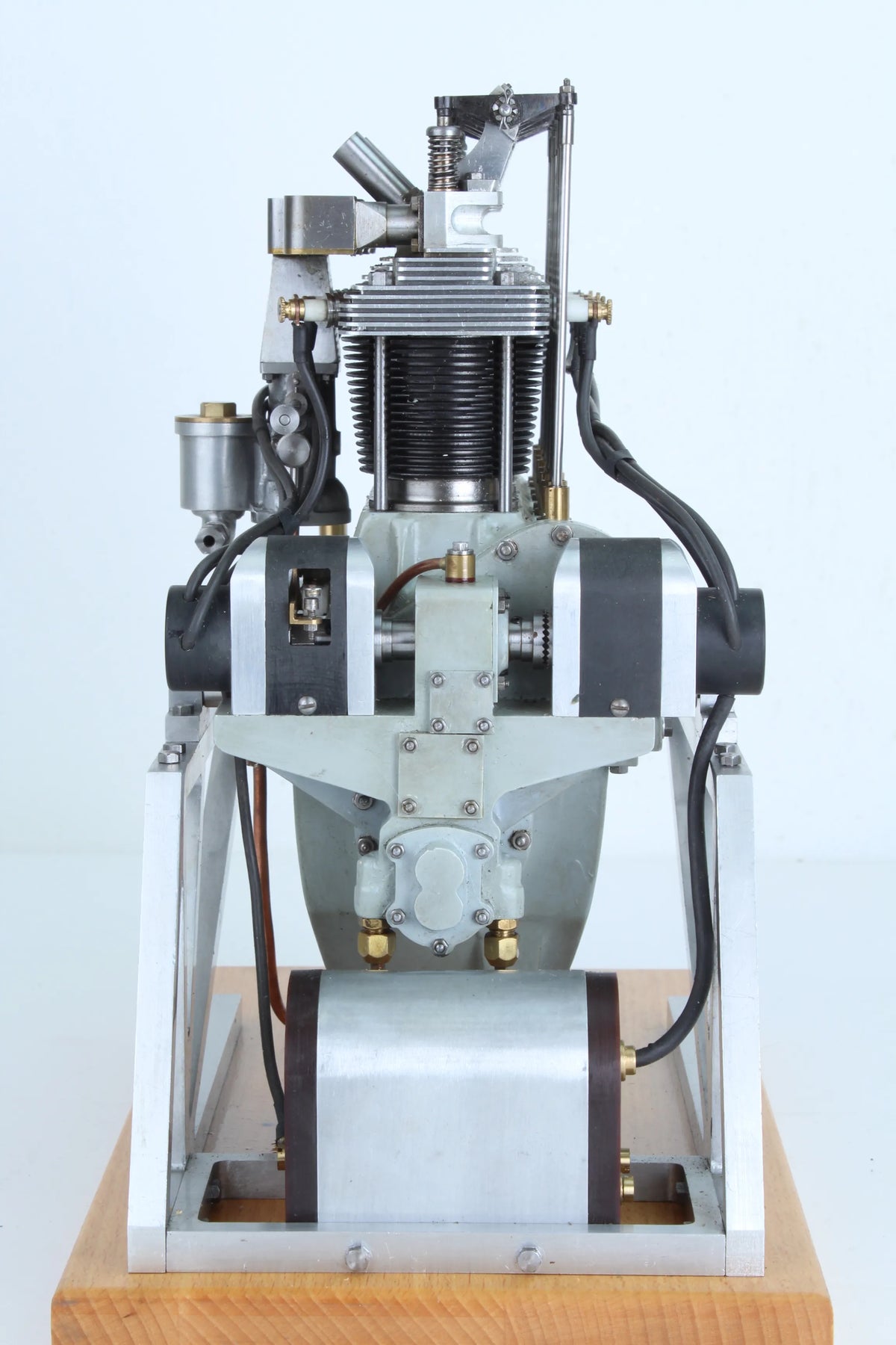 Quarter scale De Havilland Gysy Mk1 engine
