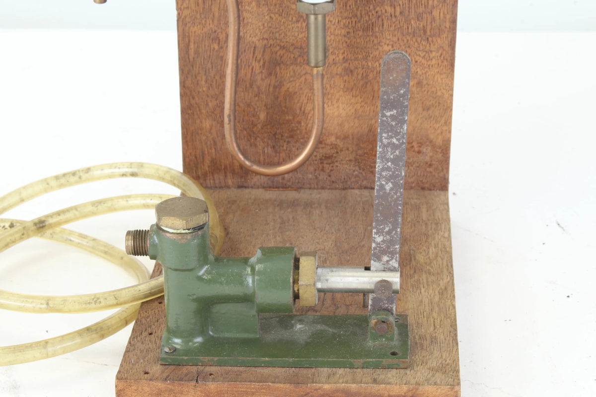 Boiler test pump with 0-300psi gauge