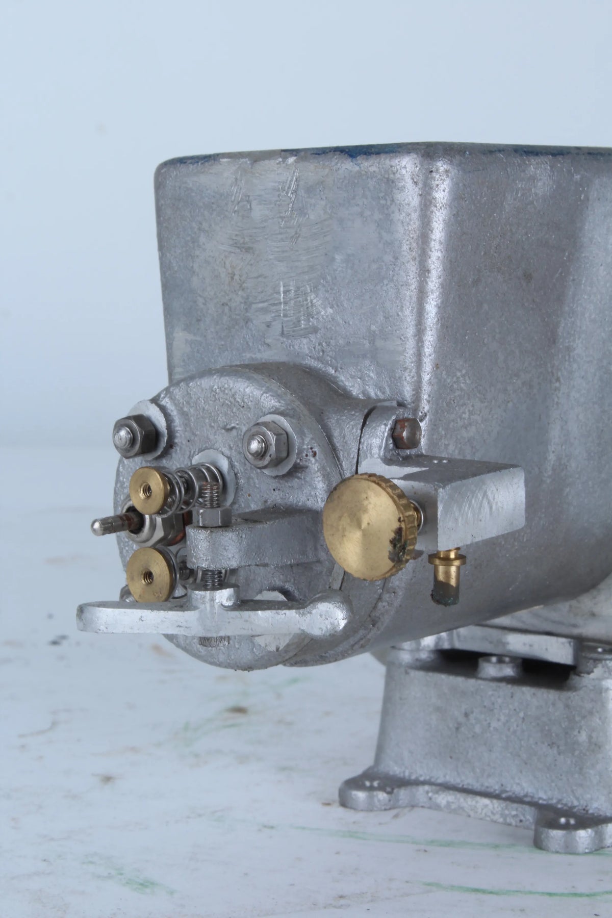 "Little Wonder" open crank engine