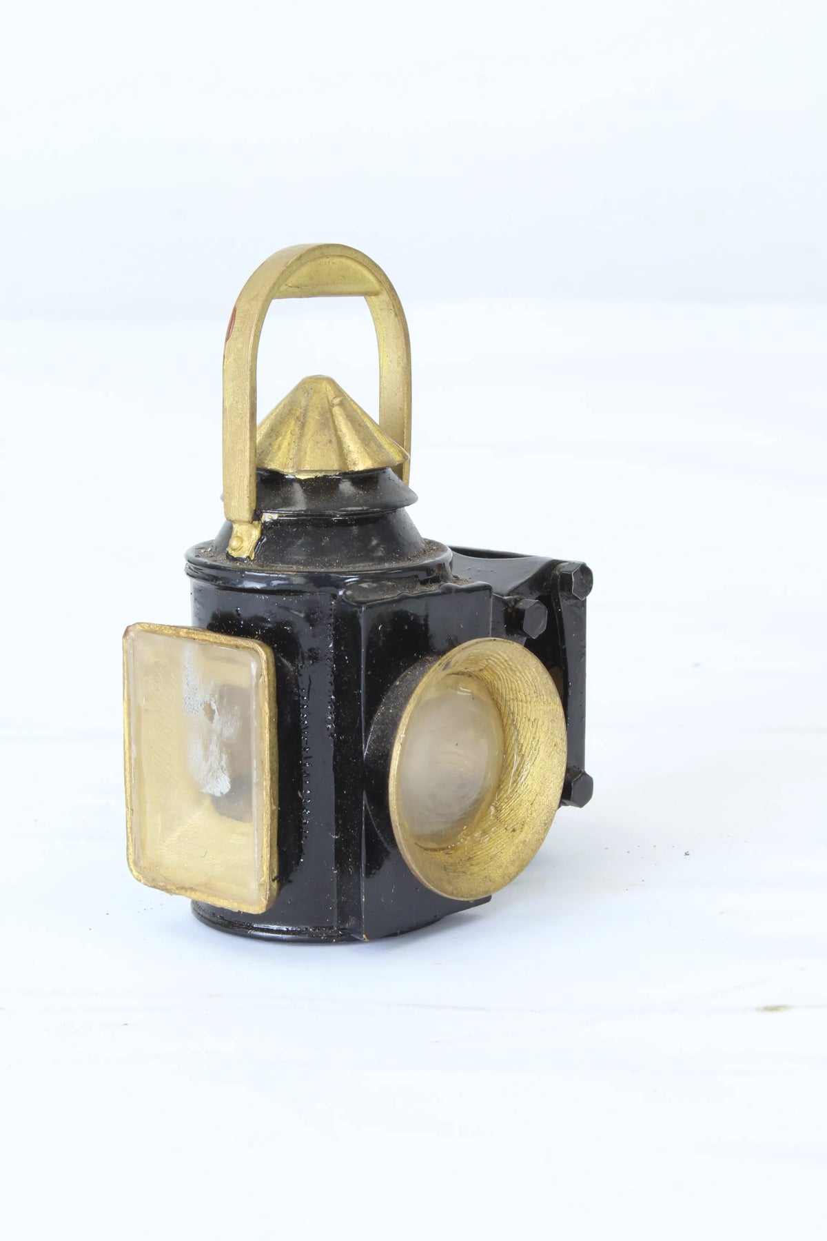Traction engine lamps